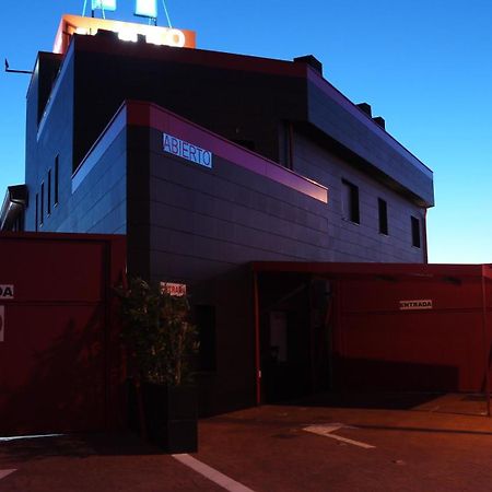 V Hotel Arroyomolinos Dış mekan fotoğraf